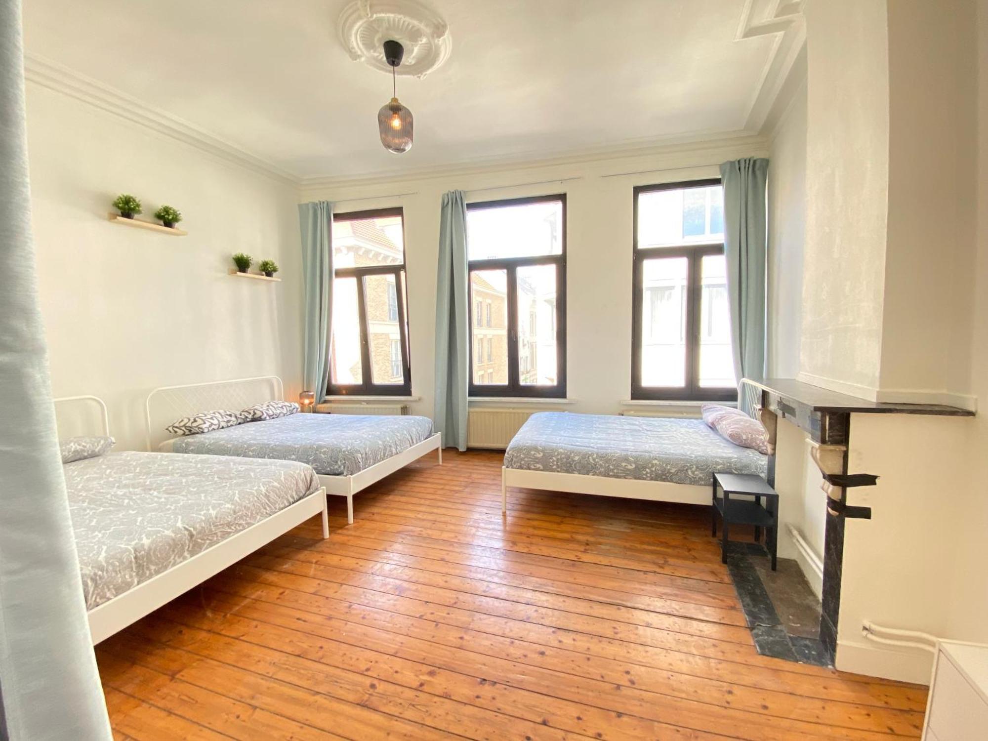 Authentic Apartments In The Center Of Antwerp Exterior photo